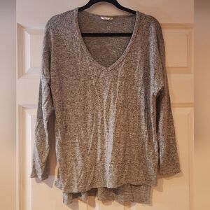 El Bloom stretchy gray long sleeve top M